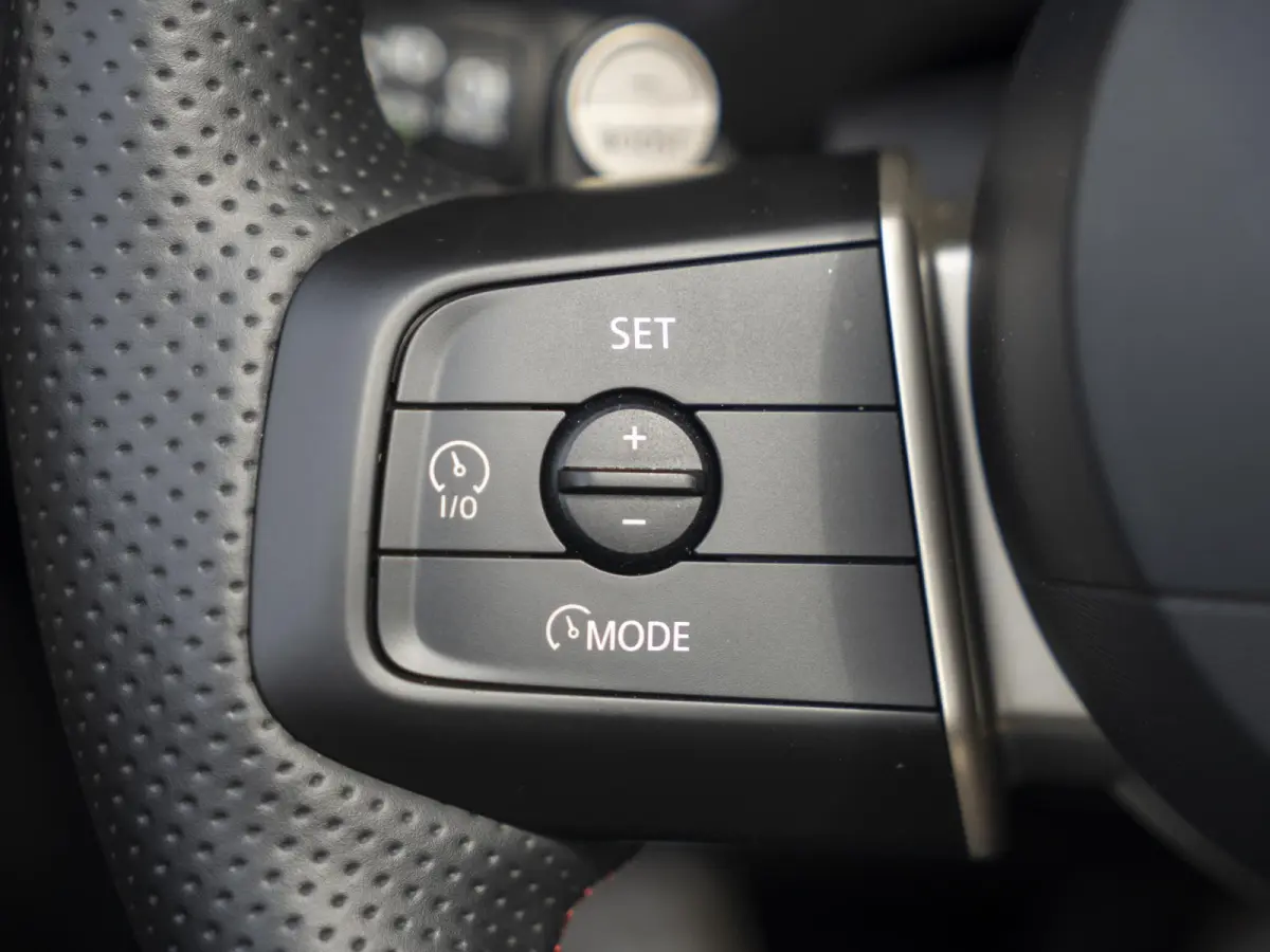 C John Cooper Works | L-pakket | Harmak-Kardon