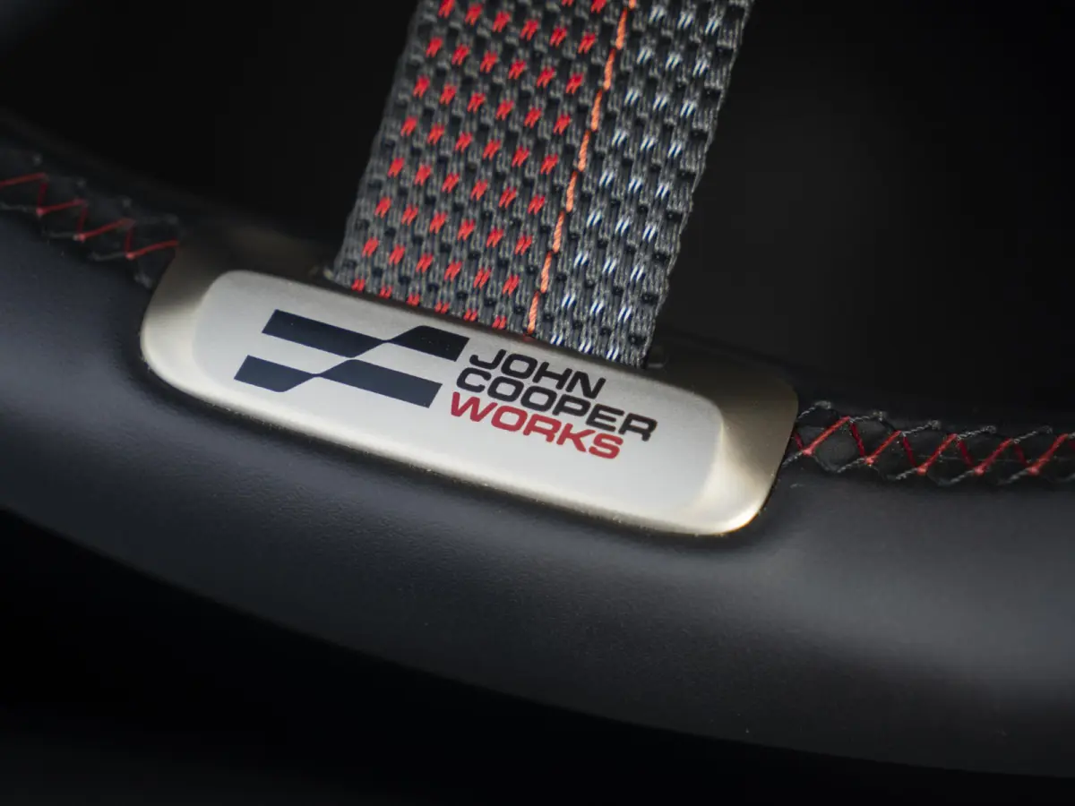 C John Cooper Works | L-pakket | Harmak-Kardon