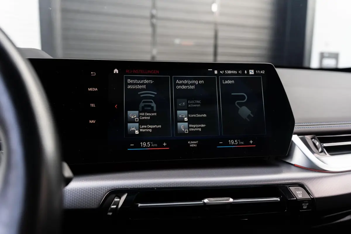 xDrive30e M Sportpakket Panodak Trekhaak HUD 360 Memo