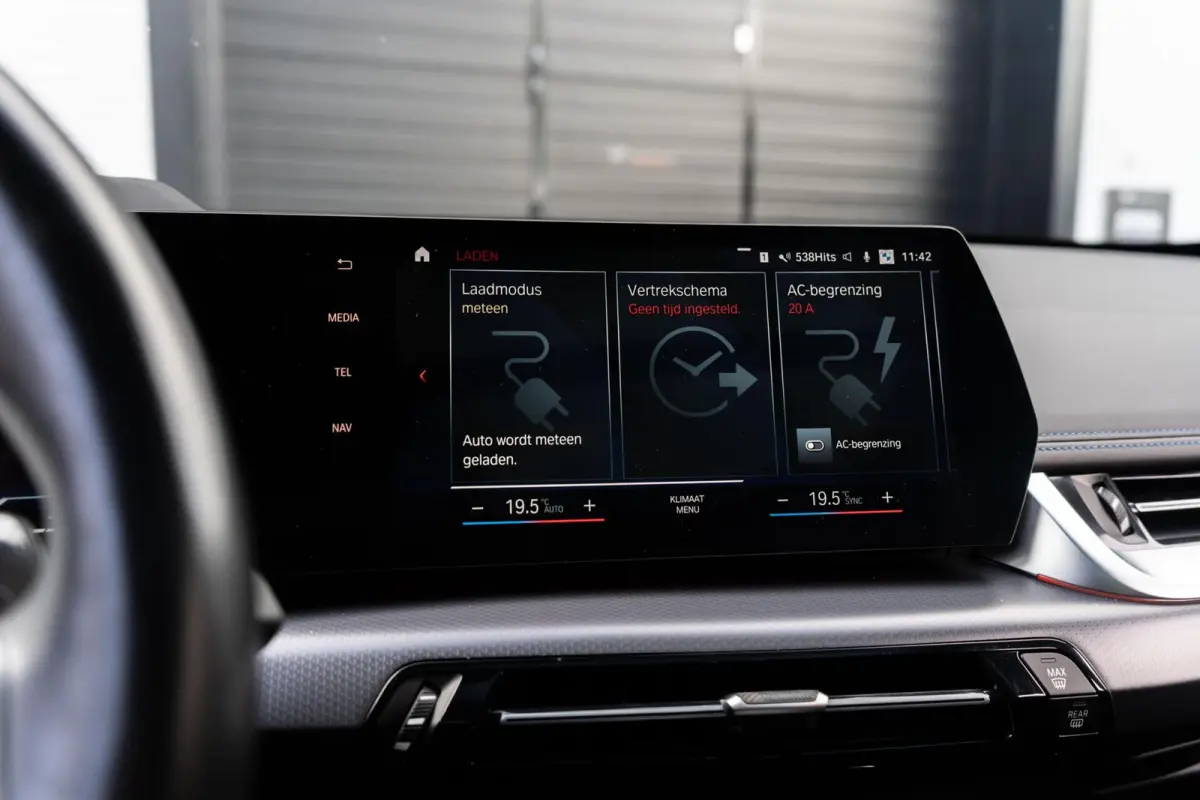 xDrive30e M Sportpakket Panodak Trekhaak HUD 360 Memo