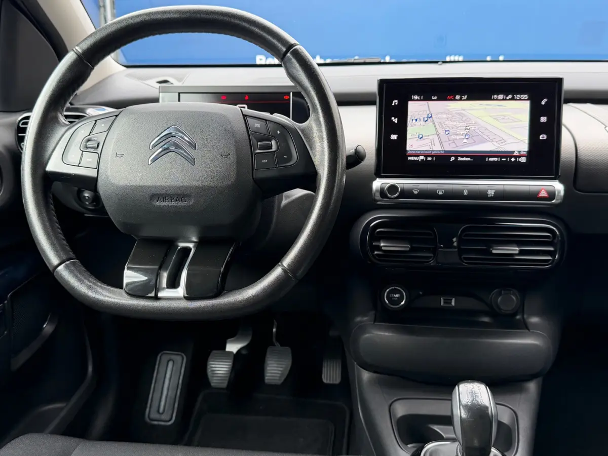 1.2 PureTech Shine|2e Eigenaar|AfnmTrekhaak|D-Riem vv in 2023|CarPlay|Climate|Cruise|Navi|Camera|PDC V+A|N.A.P|