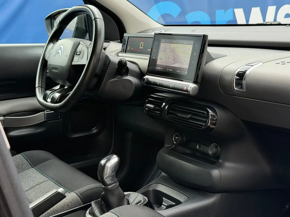 1.2 PureTech Shine|2e Eigenaar|AfnmTrekhaak|D-Riem vv in 2023|CarPlay|Climate|Cruise|Navi|Camera|PDC V+A|N.A.P|