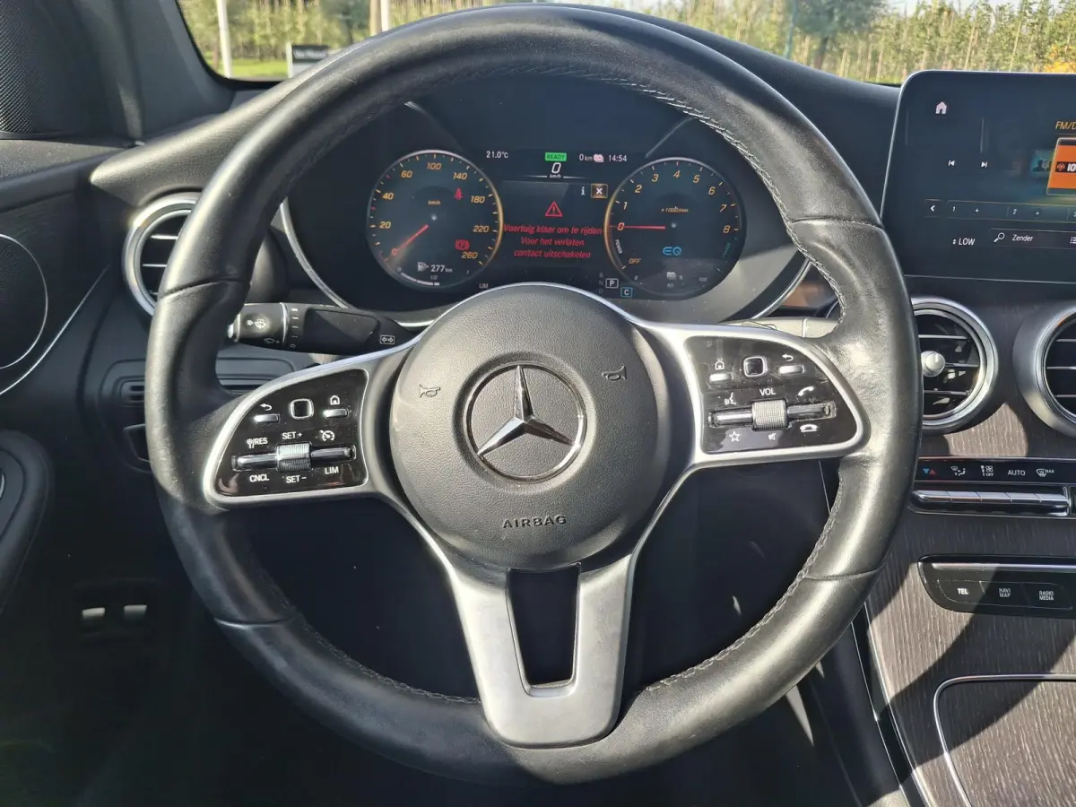300e 4MATIC | LEER | ACHTERUITRIJCAMERA | ELEKTRISCHE TREKHAAK | NAVIGATIE | STOELVERWARMING | 20" VELGEN |