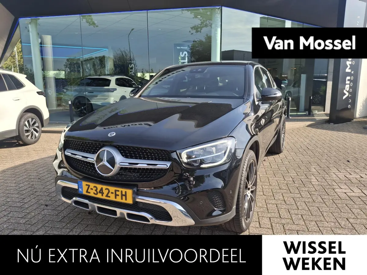 300e 4MATIC | LEER | ACHTERUITRIJCAMERA | ELEKTRISCHE TREKHAAK | NAVIGATIE | STOELVERWARMING | 20" VELGEN |