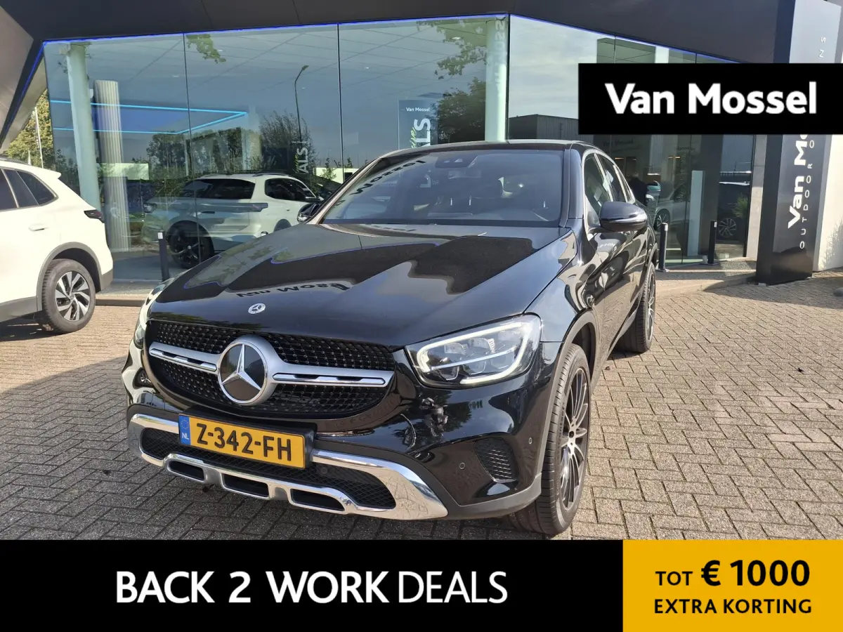 300e 4MATIC | LEER | ACHTERUITRIJCAMERA | ELEKTRISCHE TREKHAAK | NAVIGATIE | STOELVERWARMING | 20" VELGEN |