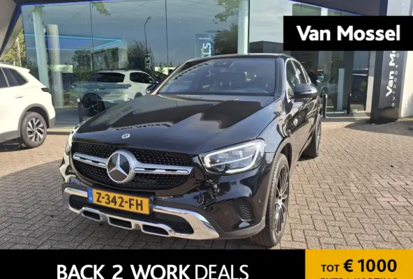 300e 4MATIC | LEER | ACHTERUITRIJCAMERA | ELEKTRISCHE TREKHAAK | NAVIGATIE | STOELVERWARMING | 20" VELGEN |
