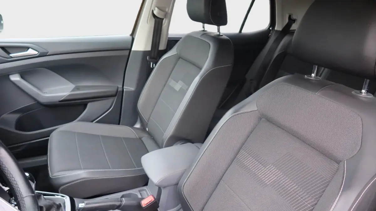 1.0 TSI Style Automaat Stoelverwarming Luxe uitvoering
