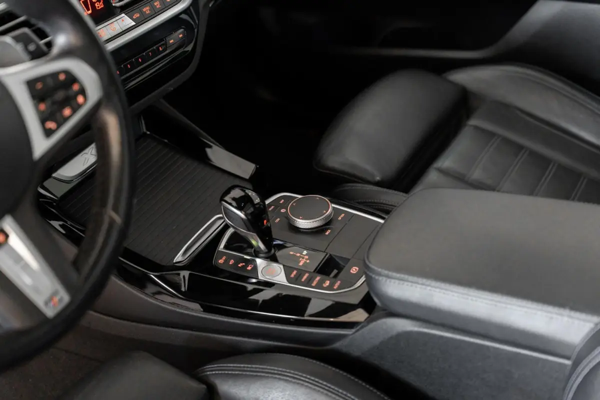 xDrive30e High Executive / M Sport Pro / Pano / HUD / Elektr. Stoelen / Harman Kardon