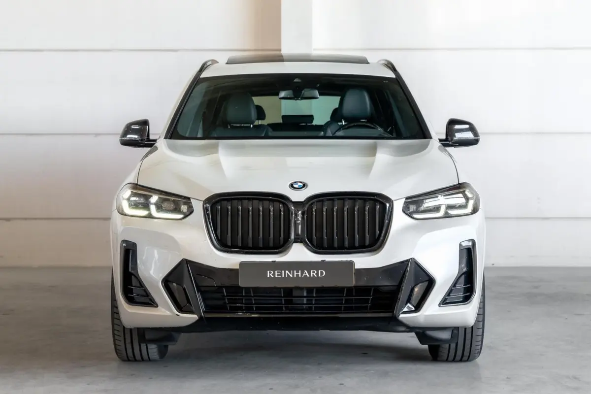 xDrive30e High Executive / M Sport Pro / Pano / HUD / Elektr. Stoelen / Harman Kardon