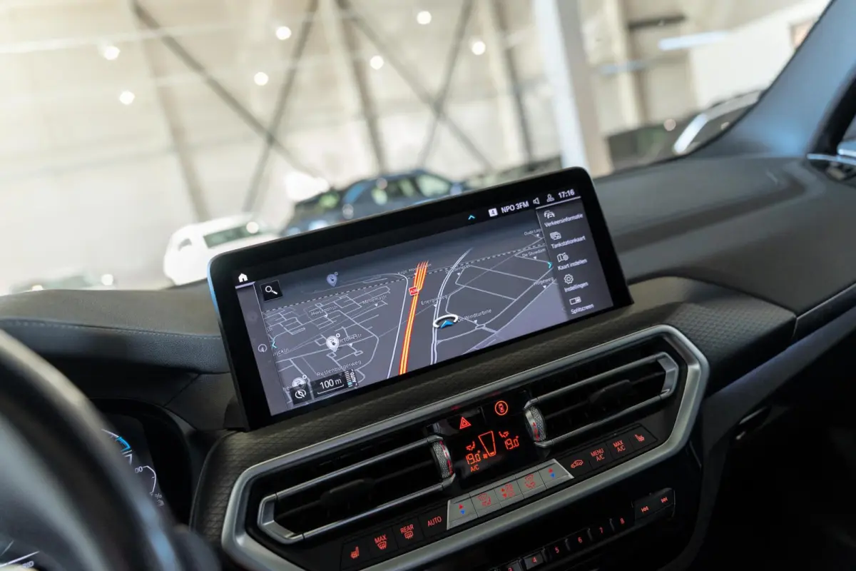 xDrive30e High Executive / M Sport Pro / Pano / HUD / Elektr. Stoelen / Harman Kardon