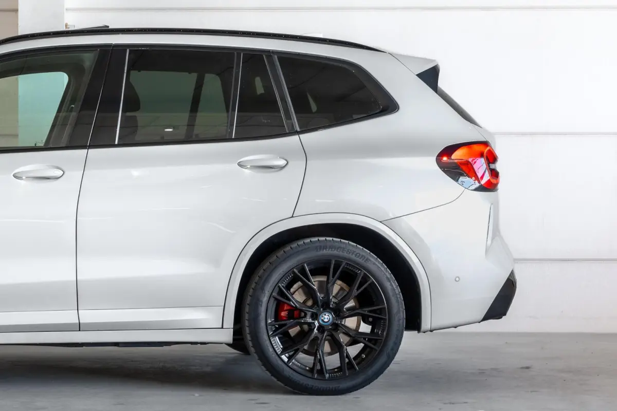xDrive30e High Executive / M Sport Pro / Pano / HUD / Elektr. Stoelen / Harman Kardon