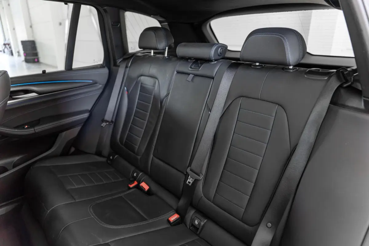 xDrive30e High Executive / M Sport Pro / Pano / HUD / Elektr. Stoelen / Harman Kardon