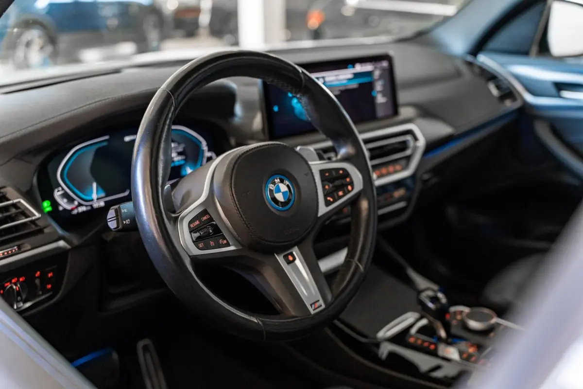 xDrive30e High Executive / M Sport Pro / Pano / HUD / Elektr. Stoelen / Harman Kardon
