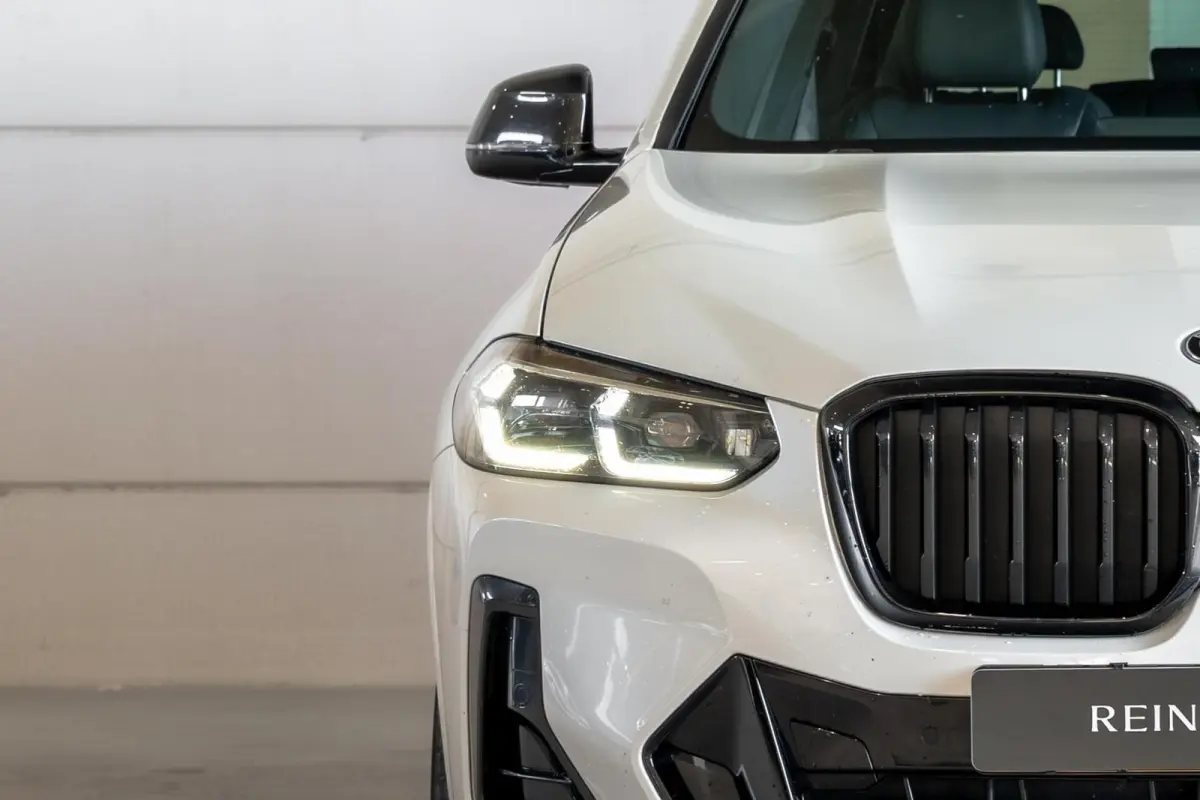 xDrive30e High Executive / M Sport Pro / Pano / HUD / Elektr. Stoelen / Harman Kardon