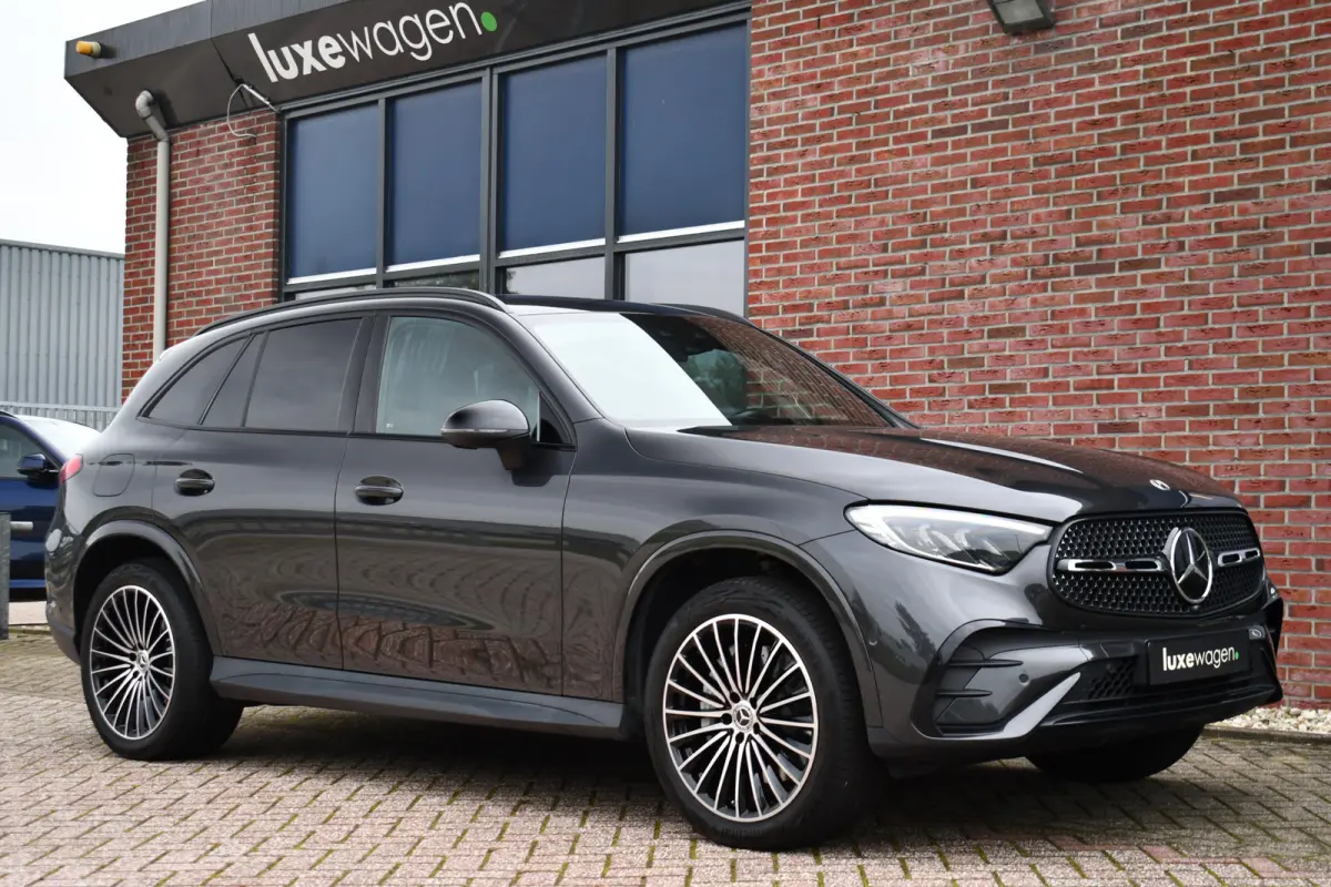 4MATIC AMG Line Distronic Night-pakket 20-inch