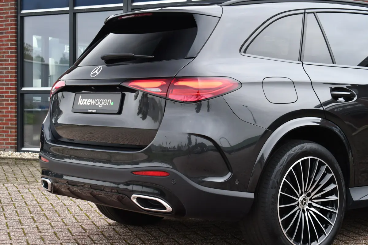 4MATIC AMG Line Distronic Night-pakket 20-inch