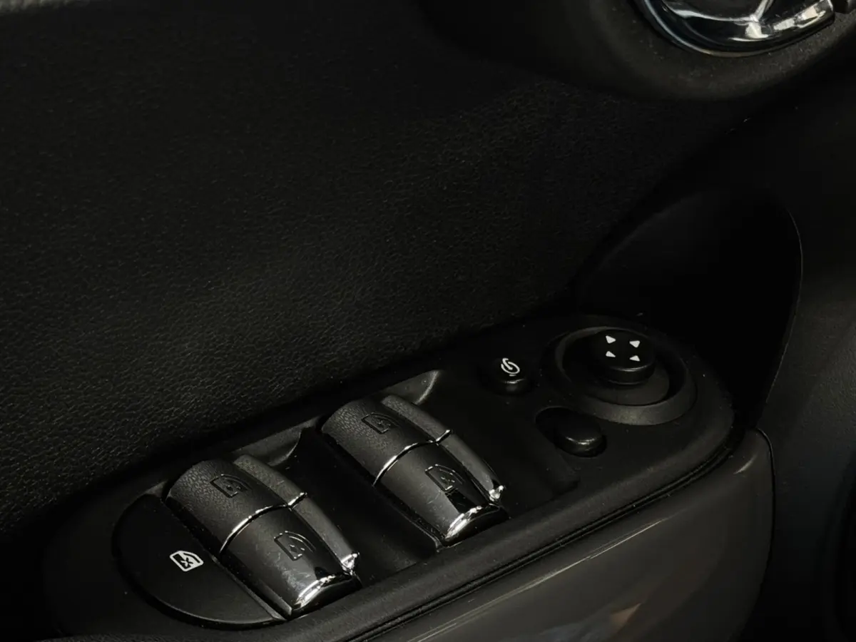 1.5 Cooper 136PK Automaat 5-Deurs Chili JCW Pano
