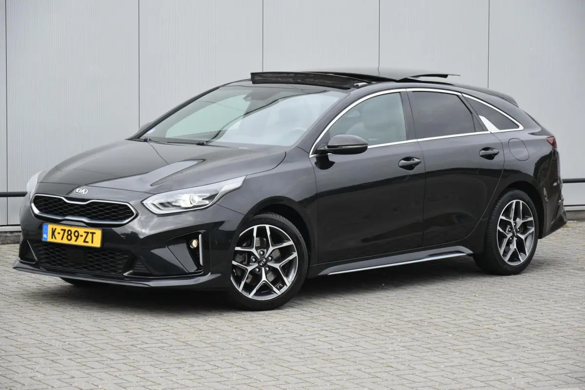 1.0 T-GDI GT-PlusLine Panoramadak Navi Leer NAP