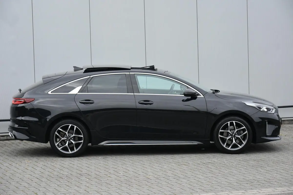 1.0 T-GDI GT-PlusLine Panoramadak Navi Leer NAP