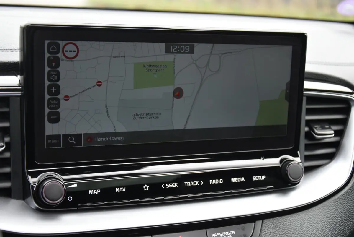 1.0 T-GDI GT-PlusLine Panoramadak Navi Leer NAP