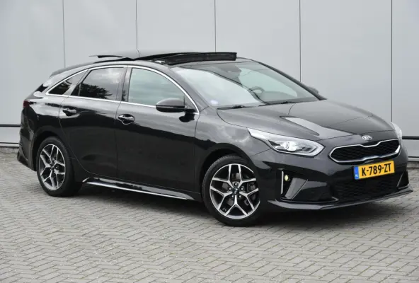 1.0 T-GDI GT-PlusLine Panoramadak Navi Leer NAP