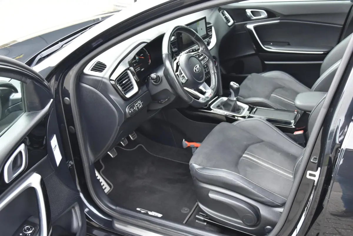 1.0 T-GDI GT-PlusLine Panoramadak Navi Leer NAP
