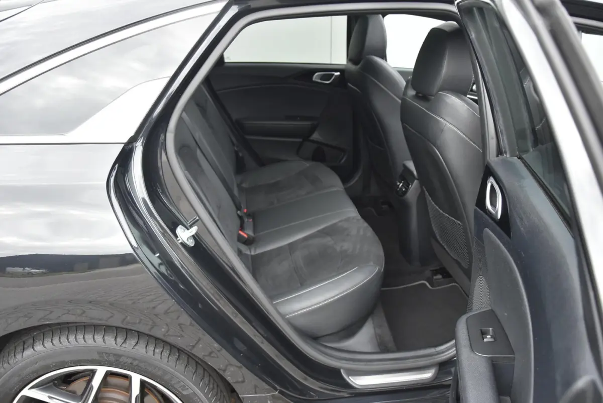 1.0 T-GDI GT-PlusLine Panoramadak Navi Leer NAP