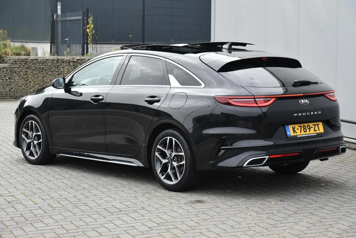 1.0 T-GDI GT-PlusLine Panoramadak Navi Leer NAP