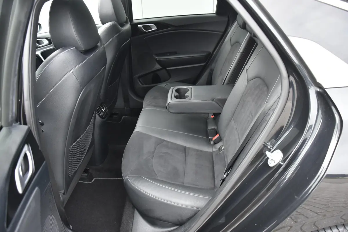 1.0 T-GDI GT-PlusLine Panoramadak Navi Leer NAP