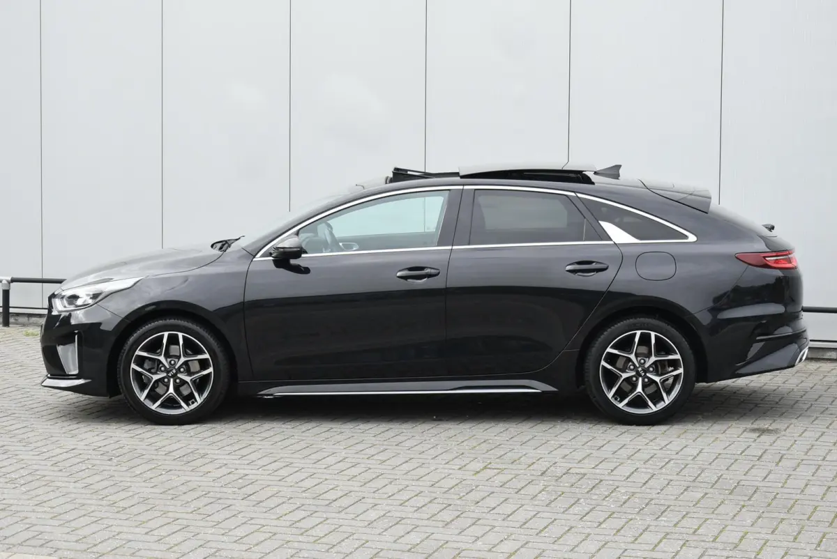 1.0 T-GDI GT-PlusLine Panoramadak Navi Leer NAP