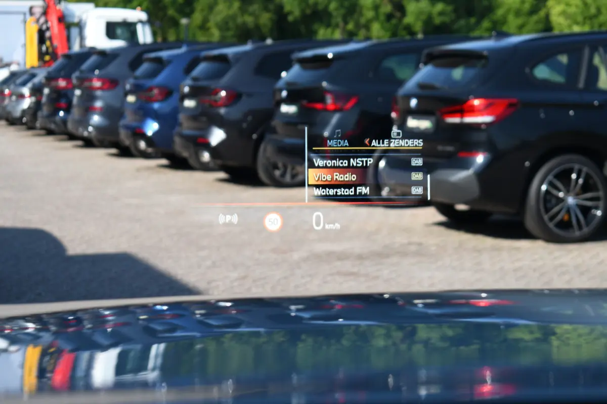 30e xDrive M-Sport Pano Trekhaak ACC H/K HUD 360 E-zetels