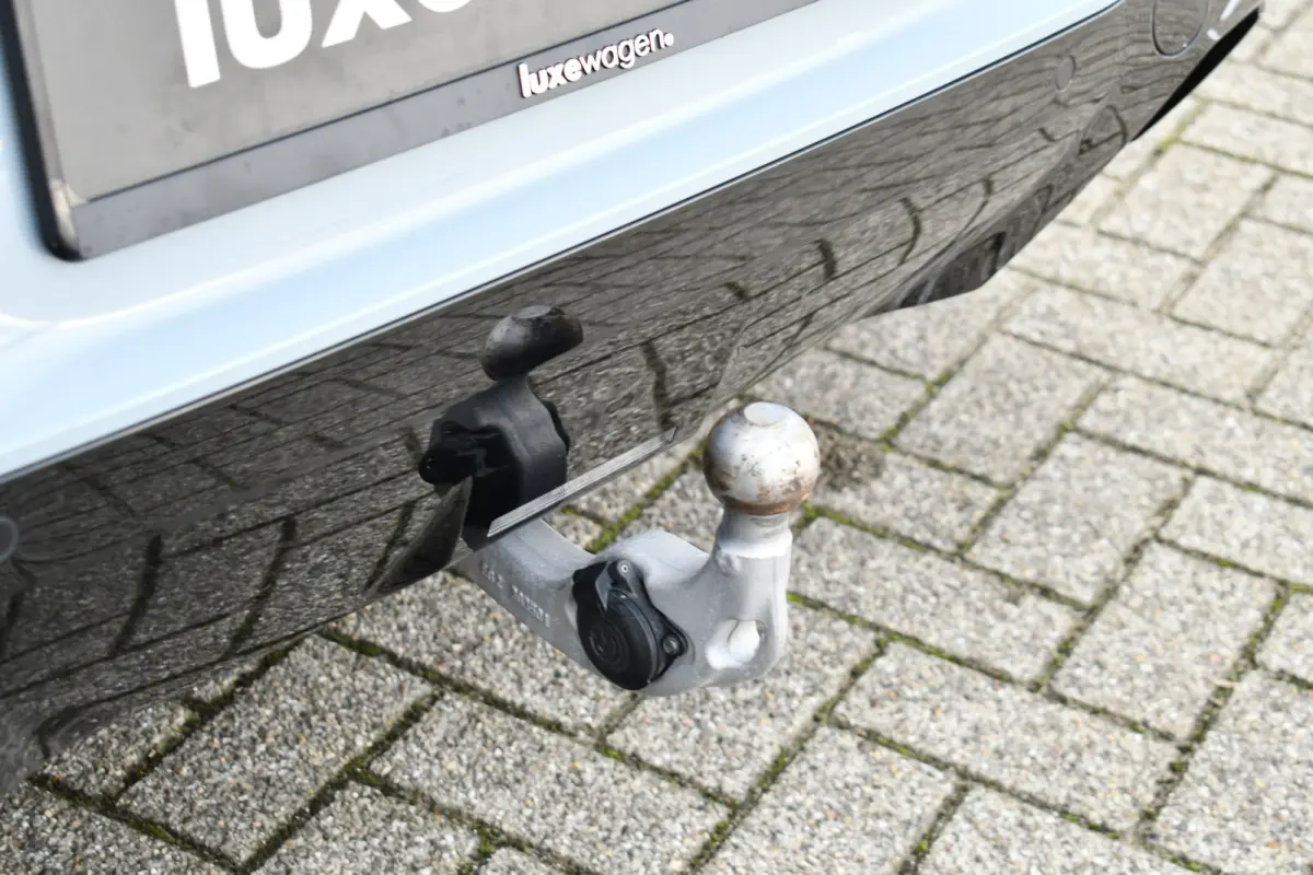 30e xDrive M-Sport Pano Trekhaak ACC H/K HUD 360 E-zetels