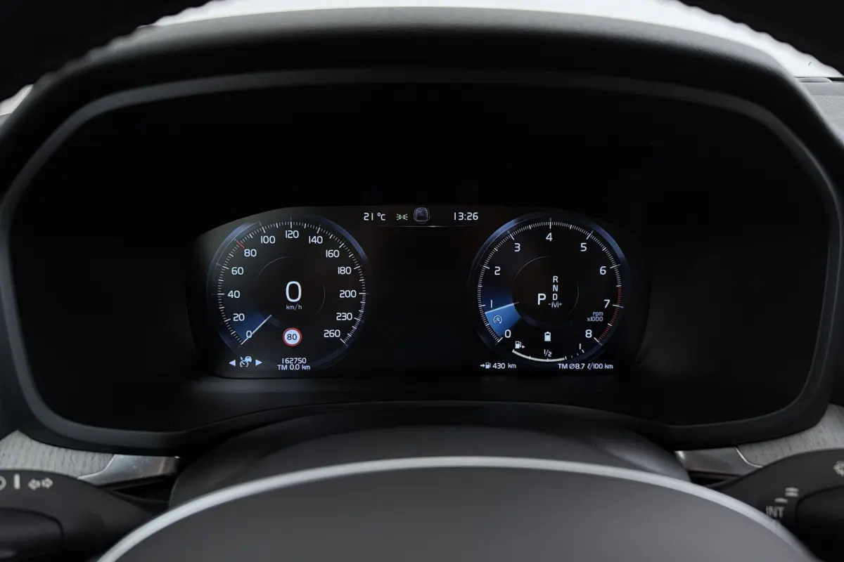 2.0 B4 Inscription | Trekhaak | Org NL | Comfortstoelen | Adap. Cruise | 360 Camera | CarPlay | Stuur-/Stoelverwarming |