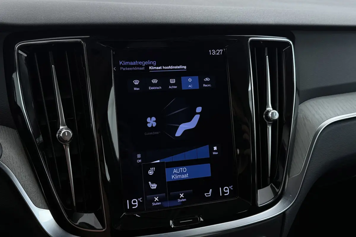 2.0 B4 Inscription | Trekhaak | Org NL | Comfortstoelen | Adap. Cruise | 360 Camera | CarPlay | Stuur-/Stoelverwarming |
