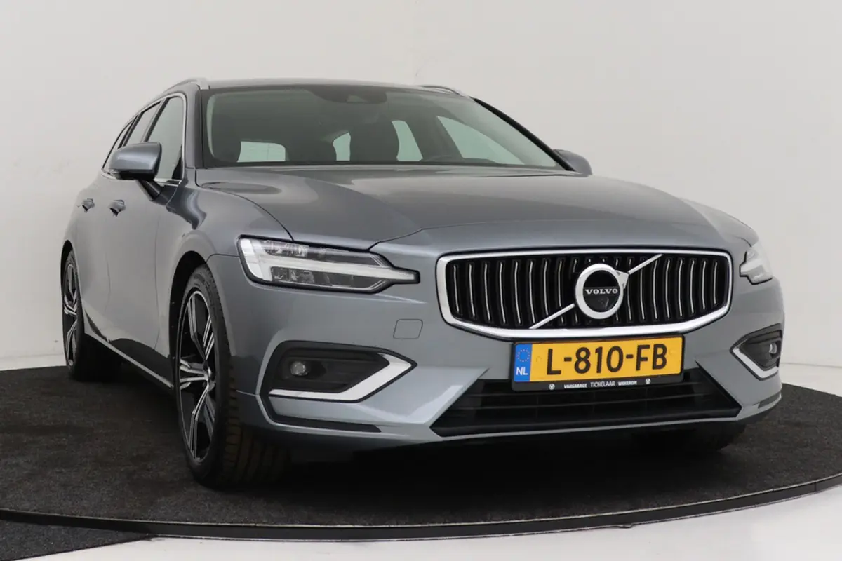 2.0 B4 Inscription | Trekhaak | Org NL | Comfortstoelen | Adap. Cruise | 360 Camera | CarPlay | Stuur-/Stoelverwarming |