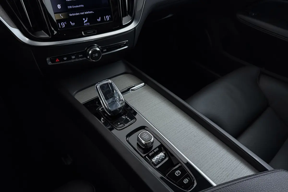 2.0 B4 Inscription | Trekhaak | Org NL | Comfortstoelen | Adap. Cruise | 360 Camera | CarPlay | Stuur-/Stoelverwarming |