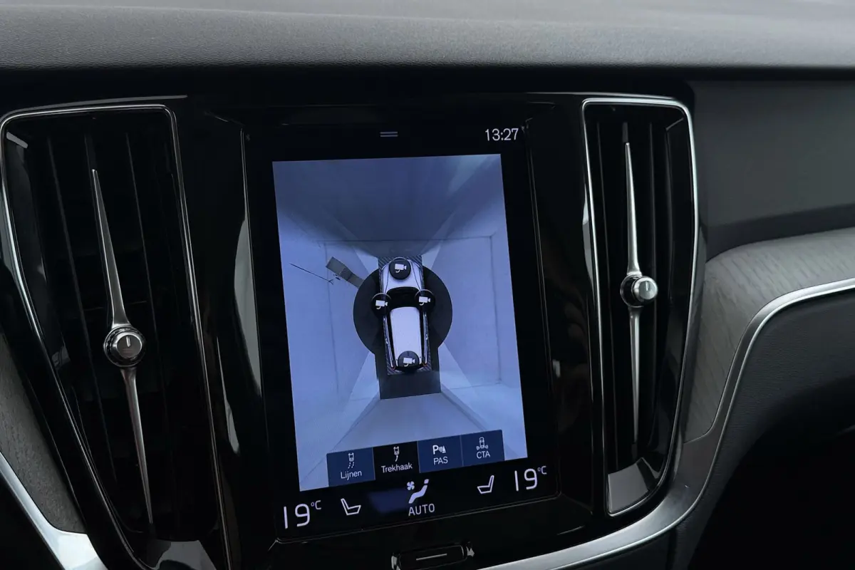 2.0 B4 Inscription | Trekhaak | Org NL | Comfortstoelen | Adap. Cruise | 360 Camera | CarPlay | Stuur-/Stoelverwarming |