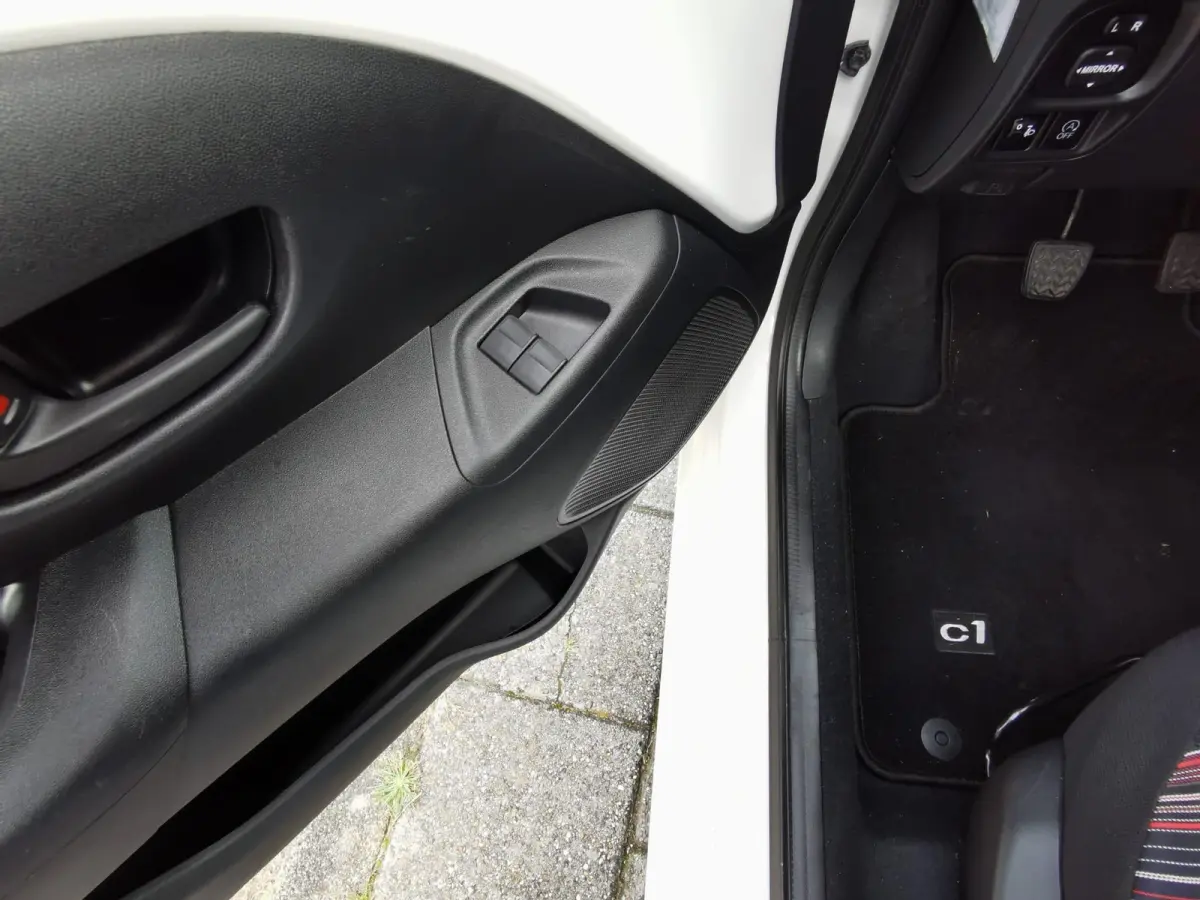 1.0 VTi Feel 5-DRS|AIRCO|USB|AUX|CRUISE CONTROL