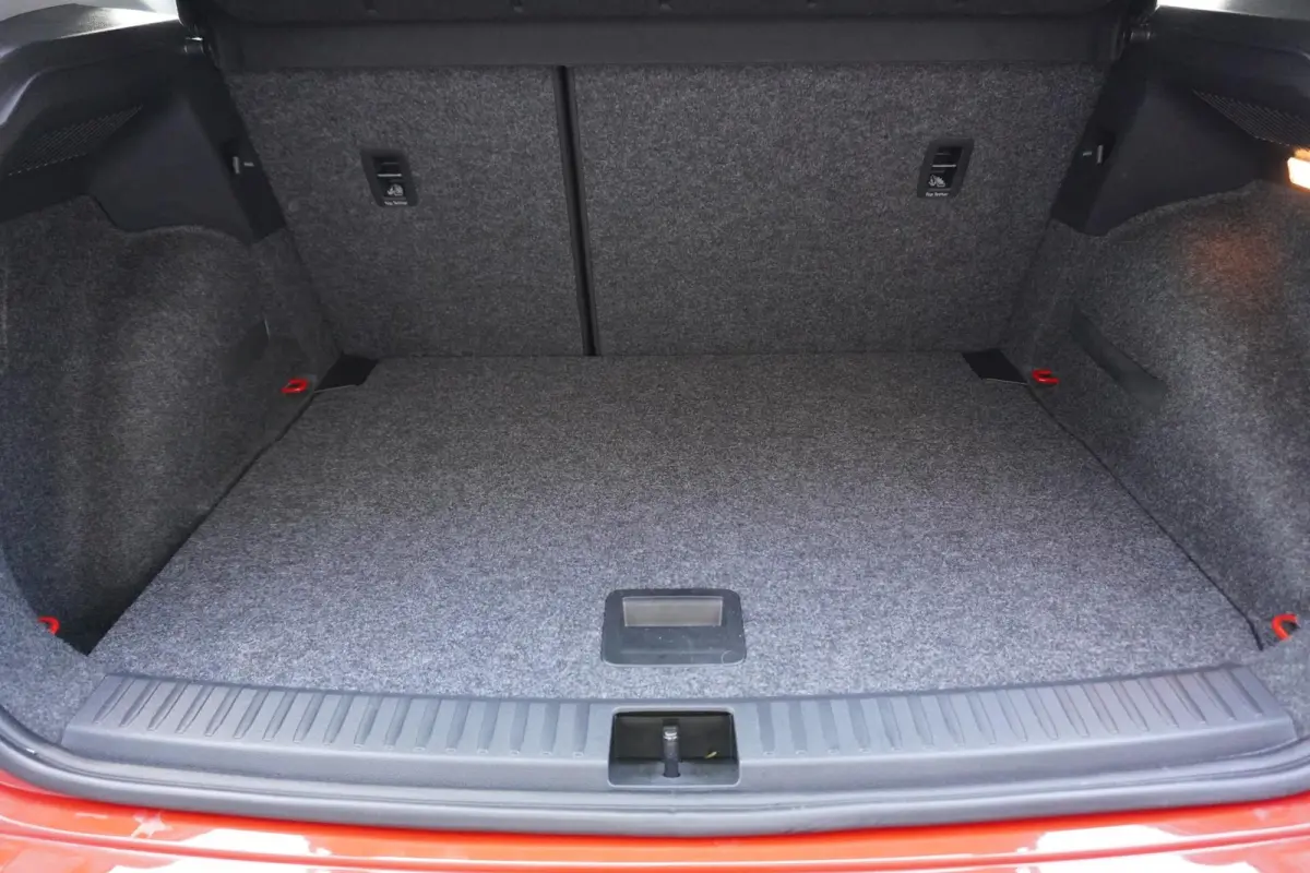 1.0 EcoTSI 95pk Reference | Cruisecontrol | Applecarplay/Androidauto | Airco