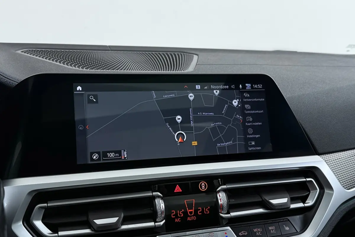 320i High Executive M-Sport | Trekhaak | Panoramadak | CarPlay | Leer | Sportstoelen | Stoelverwarming |