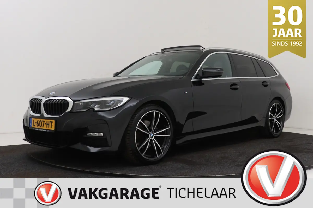 320i High Executive M-Sport | Trekhaak | Panoramadak | CarPlay | Leer | Sportstoelen | Stoelverwarming |