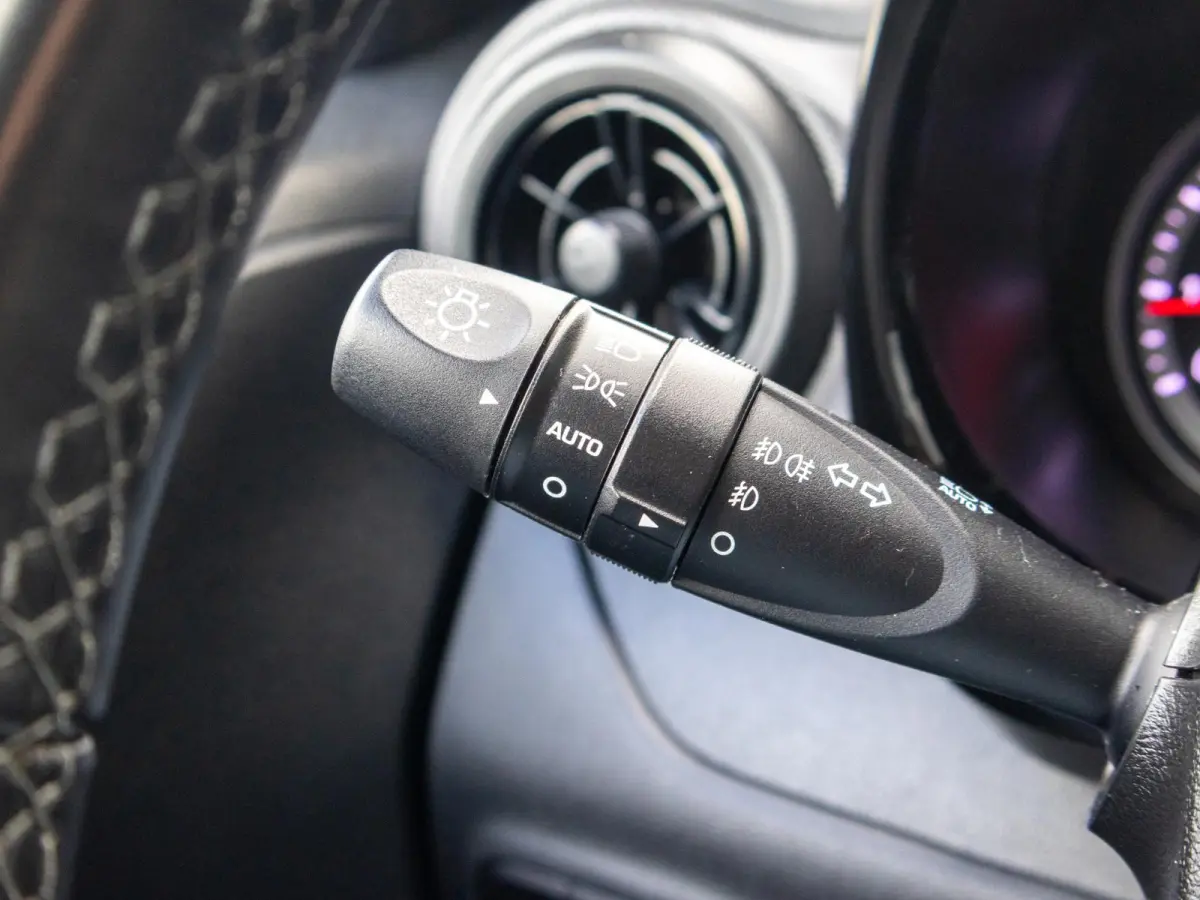 1.0 Comfort Lane assist Apple CarPlay Airco