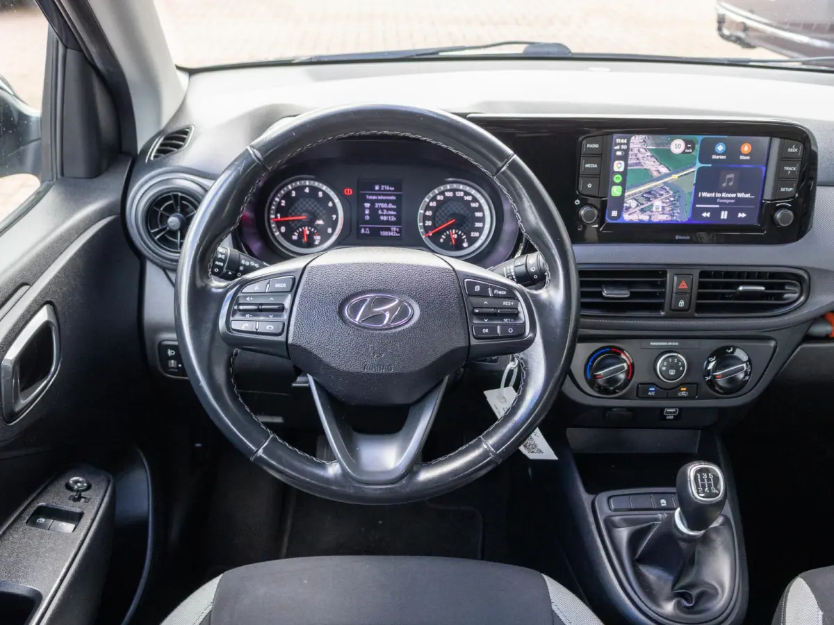 1.0 Comfort Lane assist Apple CarPlay Airco