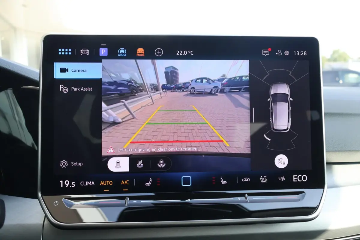 1.5 eHybrid 204pk Life Edition | SoH 100% | Trekhaak | Ergostoel | Camera | Keyless | Carplay