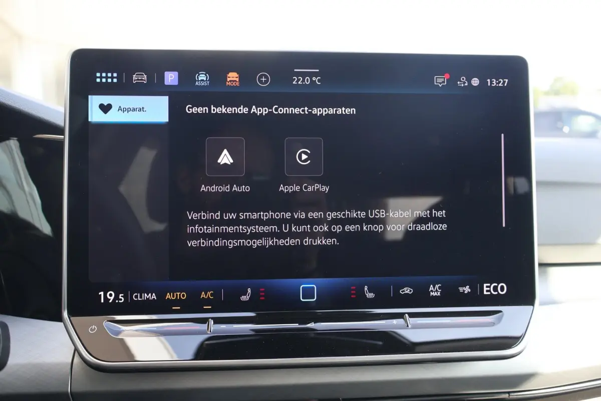 1.5 eHybrid 204pk Life Edition | SoH 100% | Trekhaak | Ergostoel | Camera | Keyless | Carplay