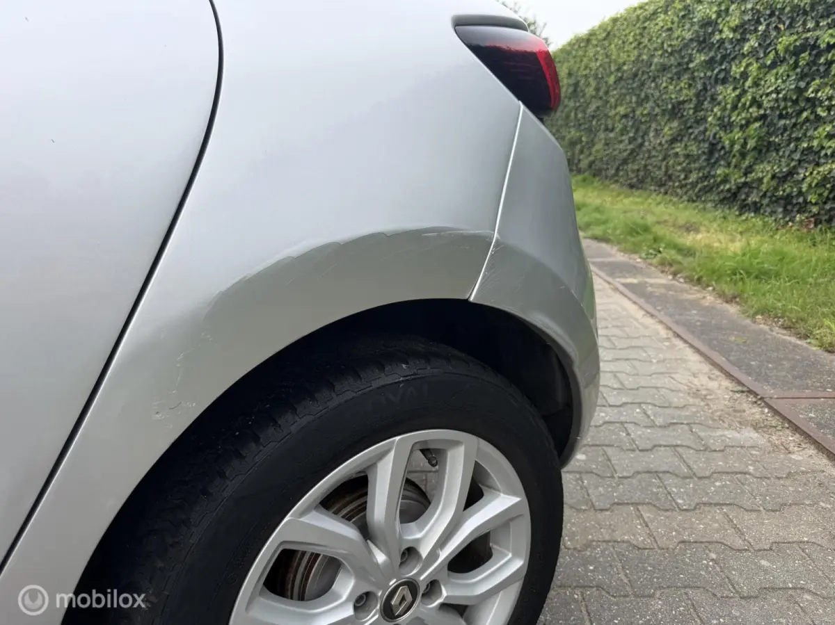 0.9 TCe Zen | Camera | Keyless | Leder | Navi | Climate