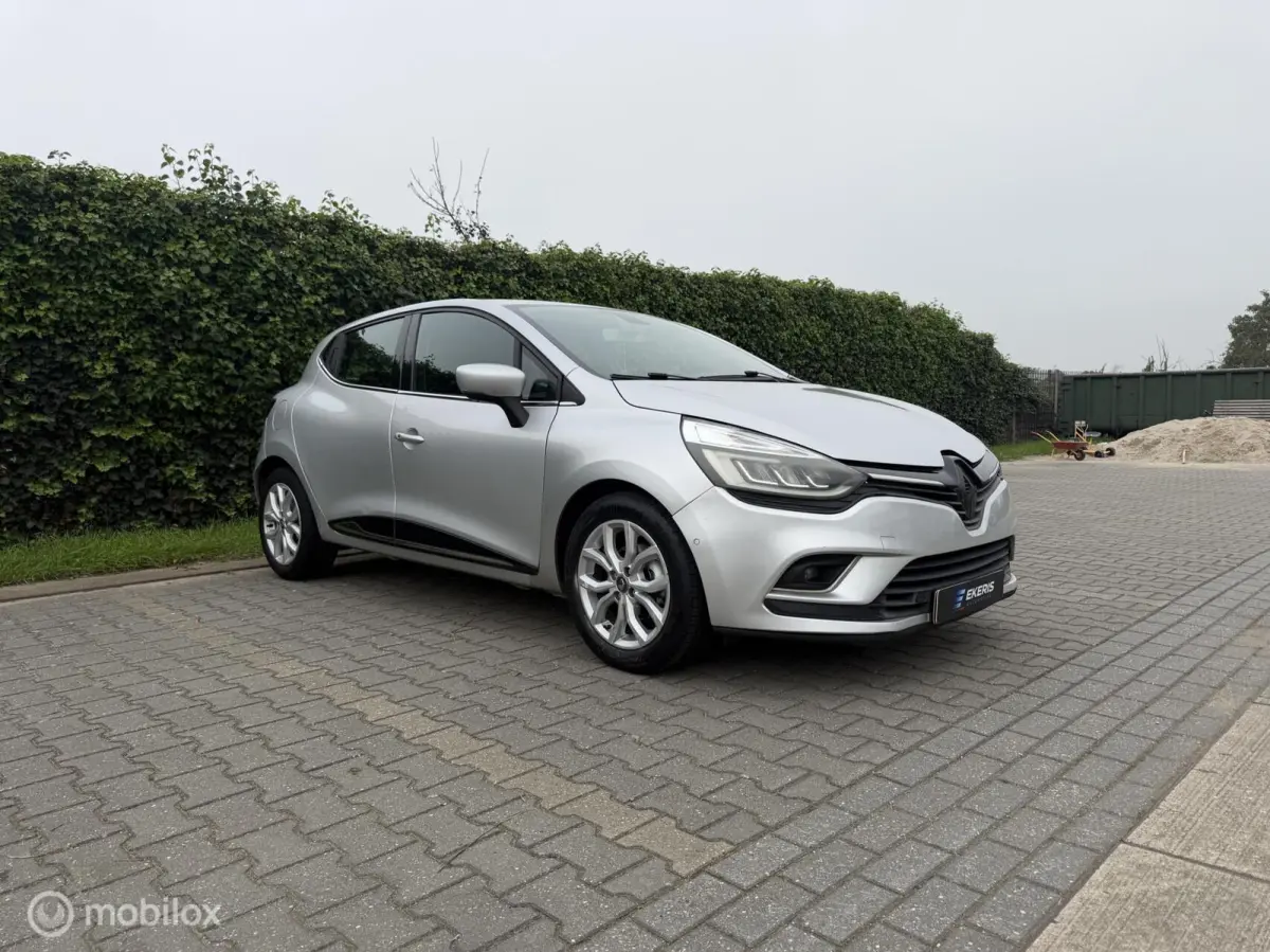 0.9 TCe Zen | Camera | Keyless | Leder | Navi | Climate