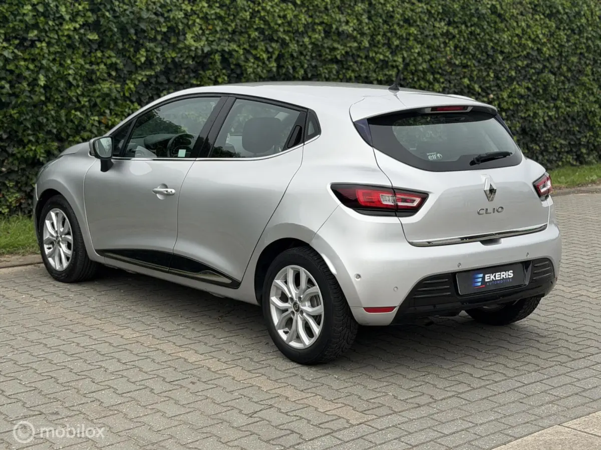 0.9 TCe Zen | Camera | Keyless | Leder | Navi | Climate