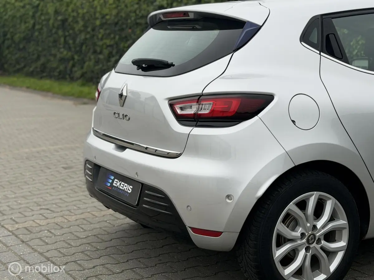 0.9 TCe Zen | Camera | Keyless | Leder | Navi | Climate