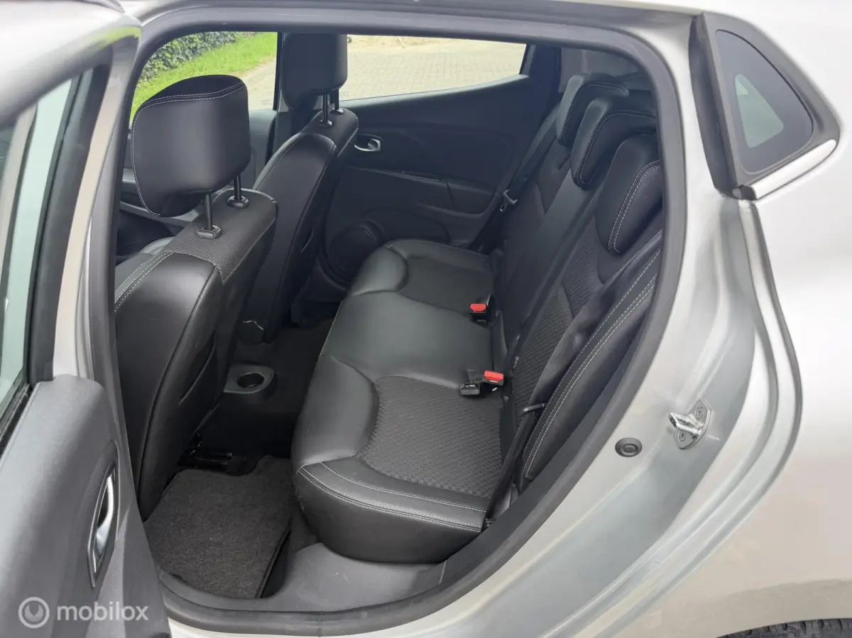 0.9 TCe Zen | Camera | Keyless | Leder | Navi | Climate